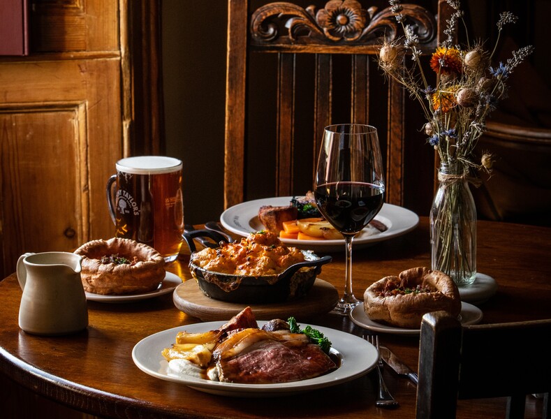 Best Sunday Roast 2024 Winner: The Abbey Inn
